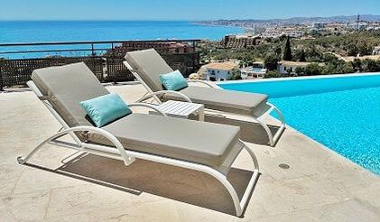 Metal garden furniture in Marbella
