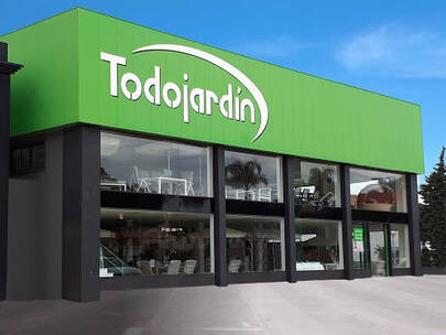 TODOJARDIN store in Estepona. Come to visit the biggest showroom in Costa del Sol.