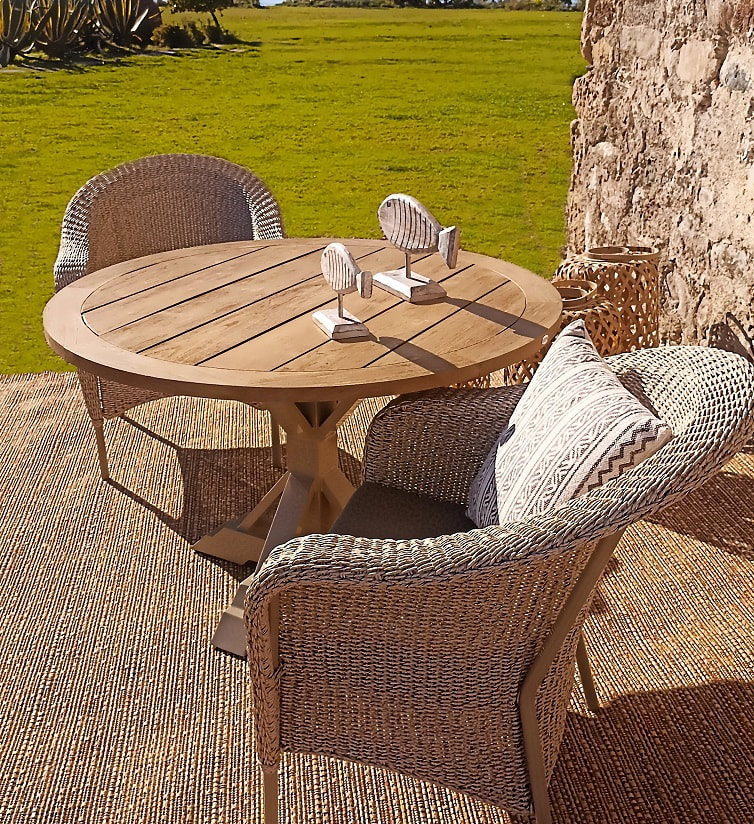 A teak table in a garden on the Costa del Sol